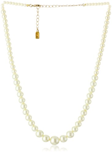 1928 Bridal Eloquence 18 Pearl Necklace