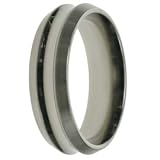 Titanium Ring Comfort fit. Combination of matte and Shiney polish. Width: 7.6mm