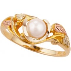 Beautiful! Yellow-gold Authentic Black Hills Gold Women's Pearl Ring