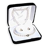 14k Gold, White Pearl Set with Heart Shape Clasp
