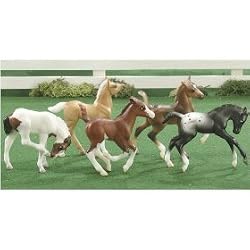 Breyer Stablemates 5pc. Fun Foals