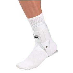 Click here to buy Mueller Lite Ankle Brace, White, One Size.