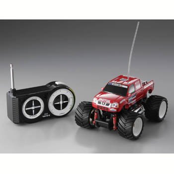 R/C カスタマックス4×4 ニッサンピックアップトラック06