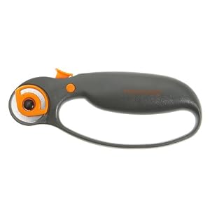 Fiskars 95117097 28mm Rotary Cutter