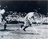 Joe Dimaggio unsigned 8x10 photo New York Yankees 56 Game Hitting Streak