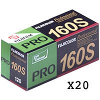 Click here to buy Fujifilm Fujicolor Superia 100 - Color print film - 120 (6 cm) - ISO 100.