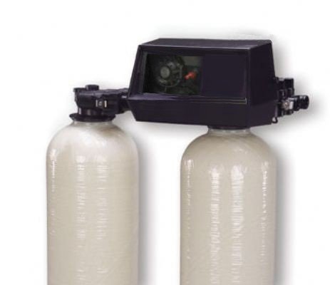 Twin tank metered water softener with 1