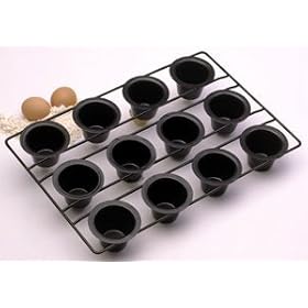 Click here to buy Chicago Metallic Gourmetware Nonstick 12-Cup Popover Pan by Chicago Metallic.
