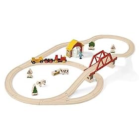 Country Crossing Play Set by Brio