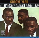 Revue The Montgomery Brothers  / Groove Yard