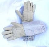 Sporting Goods : Glove - Estoc Electric Sabre
