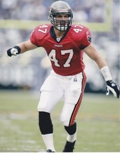 John Lynch Unsigned Tampa Bay Bucs 8x10 inch Photo