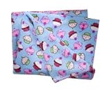 318zd%2B%2BsH6L. SL160  Soft Cupcake Print Girls Blanket Perfect Kids and Tween Bedroom Decor