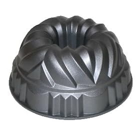 Kaiser Bakeware Kaisercast 6-Inch Saphir Bundtform Pan by Kaiser
