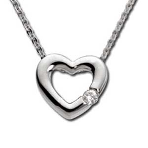 14Kt White Gold Petite Diamond Heart Pendant Necklace