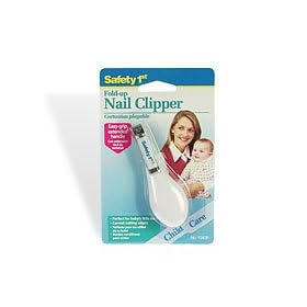 Fold-Up Nail Clipper by Safety 1st