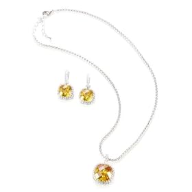 5th Avenue Designs by Veronica International Treasures Pendan