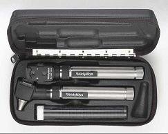 Welch Allyn 25v PocketScope OtoscopeOphthalmoscope Set with AA Battery HandleHard Case - 92820