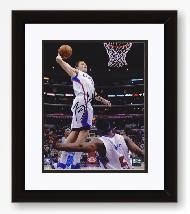 Blake Griffin Autographed/Hand Signed Los Angeles Clippers 8x10 Photo - Custom Framed