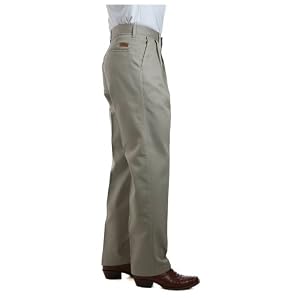 Men's Wrangler® Riata Pleated Front Casual Pants 34