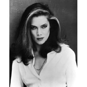 KATHLEEN TURNER AS MATTY WALKER FROM BODY HEAT #1 - BLACK & WHITE Movie Photo - (4 Different Photograph & POSTER Sizes Available)