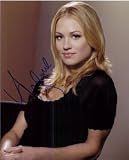 Signed Strahovski, Yvonne 8x10 Photo