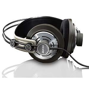 AKG K142HD