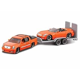 Elite Transport 1 64 2007 Cadillac Escalade EXT Cadillac XLR from 1/64 Trucks