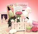 Hugs For Mom Gift Basket - Bits and Pieces Gift Store