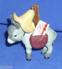 Feliz Navidad Ornament 1988