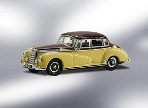 Ricko 9838877 - Mercedes-Benz 300c Limousine, 2-Farbig Preisvergleich