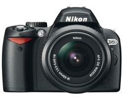 NIKON D60 + objectif AF-S DX VR NIKKOR 18-55 mm Livré avec chargeur, batterie lithium