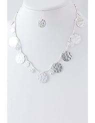 Jewelry: BAUBLES & CO HAMMERED DISK NECKLACE (Antique Silver) - Baubles & Co