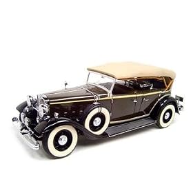 1932 Lincoln Kb Brown Classic 1:18 Diecast Model by Motor city classics