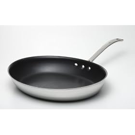 Le Creuset 3-Ply Stainless Steel Oval Fish Pan Non-Stick
