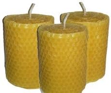100% Organic and All Natural Raw Beeswax Candle. Naturally Scented by Organic Honey. 2x3inch Honey Comb Pillar, 22hr burn time. (3)