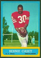1963 Topps Regular (Football) Card# 137 Bernie Casey of the San Francisco 49ers VGX Condition