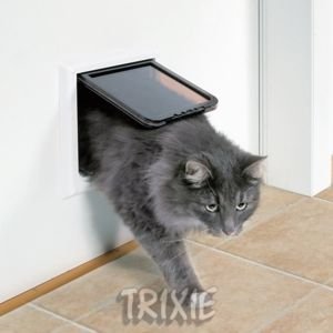 Trixie 3867 4-Wege Freilauft&uuml;r mit Tunnel, wei&szlig;