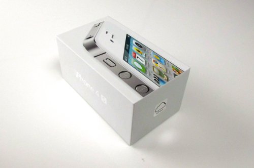Apple iPhone 4S - 32GB (White, Factory Unlocked - Works on Any GSM Worldwide!)