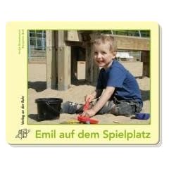 Emil auf dem Spielplatz