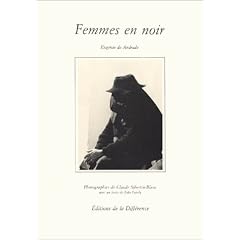 Femmes en noir