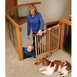 KidCo Angle Mount Wood Safeway Gate