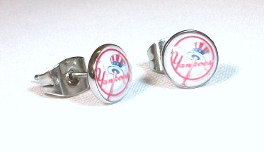 The Stainless Steel Jewellery Shop - 7mm Bolton Wonderers FC Logo Studs (pair) - Includes FREE Velvet Jewellery Gift Pouch
