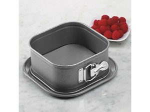 Kaiser Bakeware La Forme 7-Inch Springform Pan