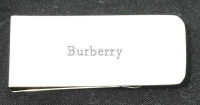 Money clip with engraved name: Burberry