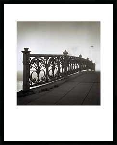 Cover image : Bild mit Rahmen: Bill Schwab, Casino Bridge, Belle Isle, 50 x 40 - Aluminium Basic M: Schwarz matt