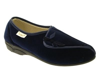 ... flip flops and orthopedic thongs have the arch support, heel support