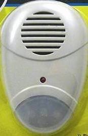 Childrens Toyshop  Computer : NEW 2 x 4 IN 1 ULTRASONIC INSECT RAT RODENT PEST