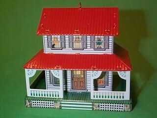 1999 Town and Country #1 - Farm House Hallmark Keepsake Ornament