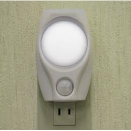 【クリックで詳細表示】ELPA LEDセンサー付ライト 明暗人感センサー PM-L200(W)